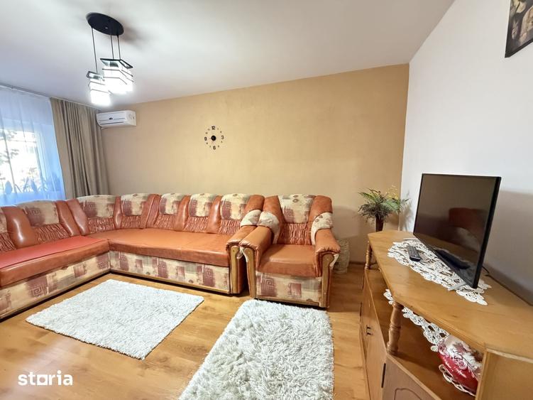 Apartament cu 2 camere decomandat în Central
