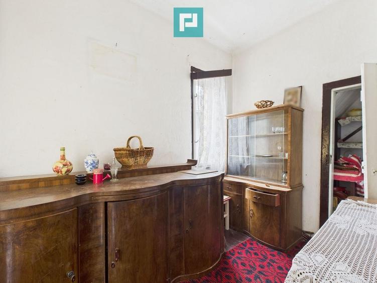 Casă individuală cu 3 camere cu Teren 240 Mp în Pârneava