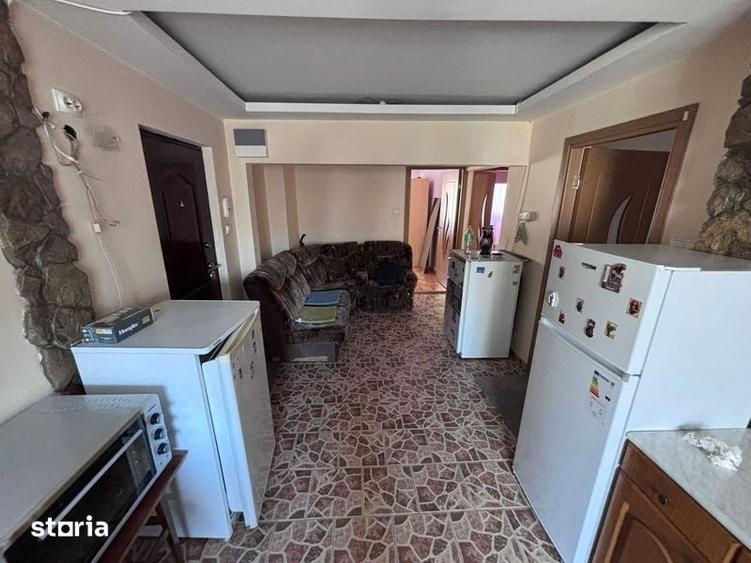 Apartament cu 3 camere decomandat în Mărăști
