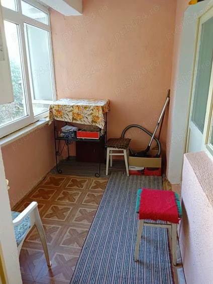Garsonieră decomandată în Rotbav
