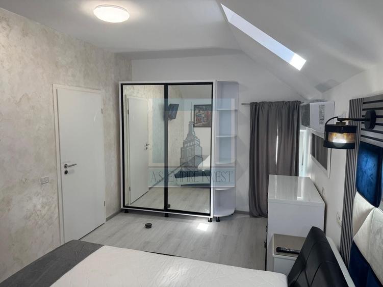 Apartament cu 3 camere semidecomandat, mobilat în Brașovul Vechi
