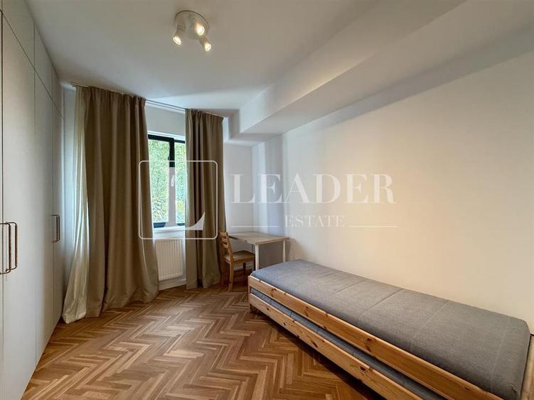 Apartament cu 3 camere decomandat, mobilat în Străulești