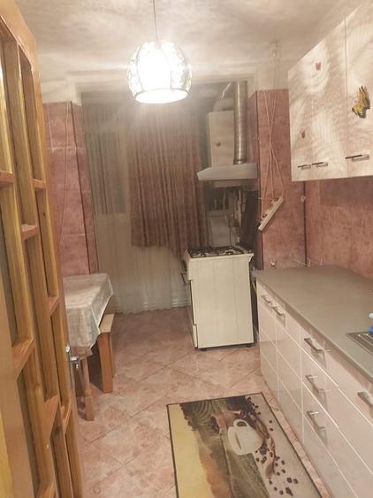 Apartament cu 2 camere semidecomandat în Sârbi