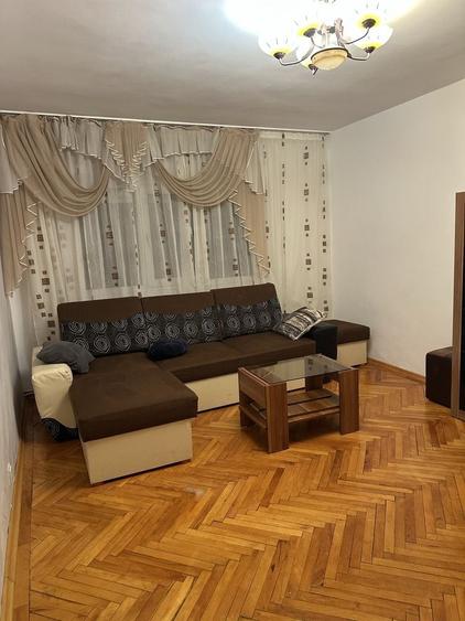 Apartament cu 2 camere decomandat în Ultracentral