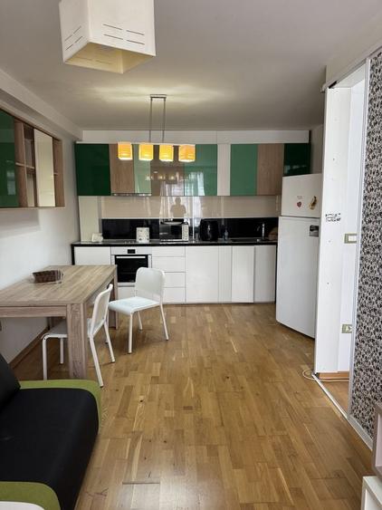 Apartament cu 2 camere decomandat în UTA