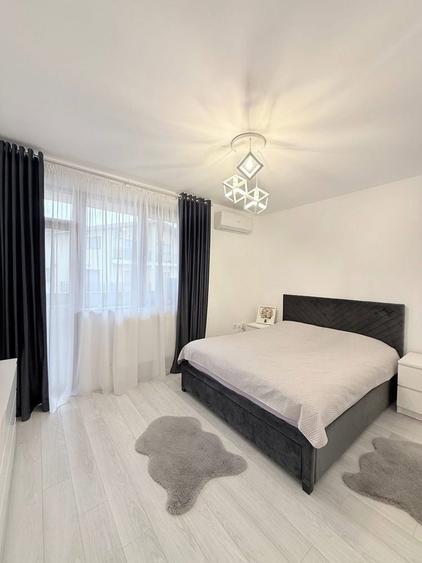 Apartament cu 3 camere decomandat în Florești