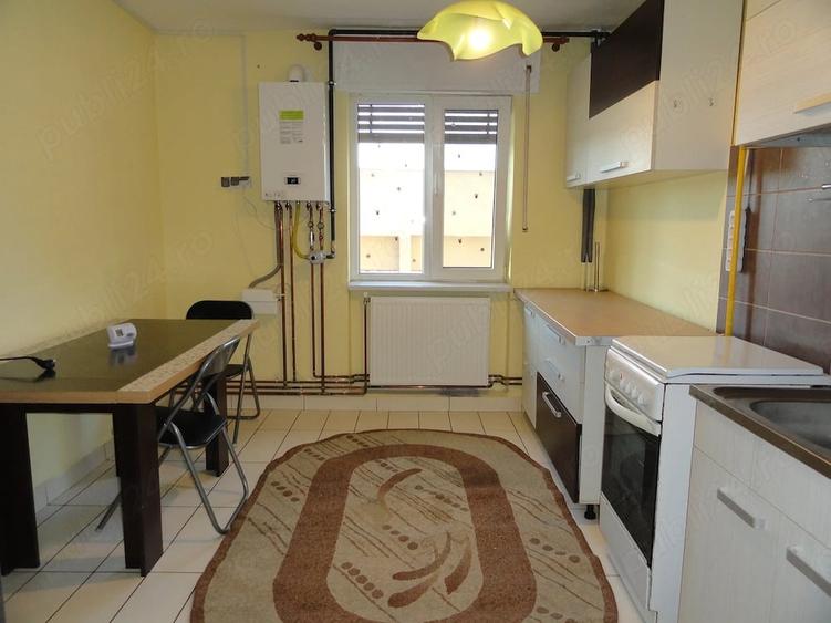 Apartament cu 2 camere semidecomandat în Romanilor