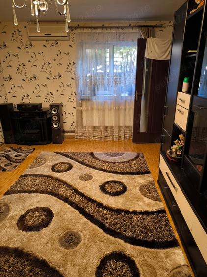 Casă cu 5 camere cu Teren 240 Mp în Bucureștii Noi