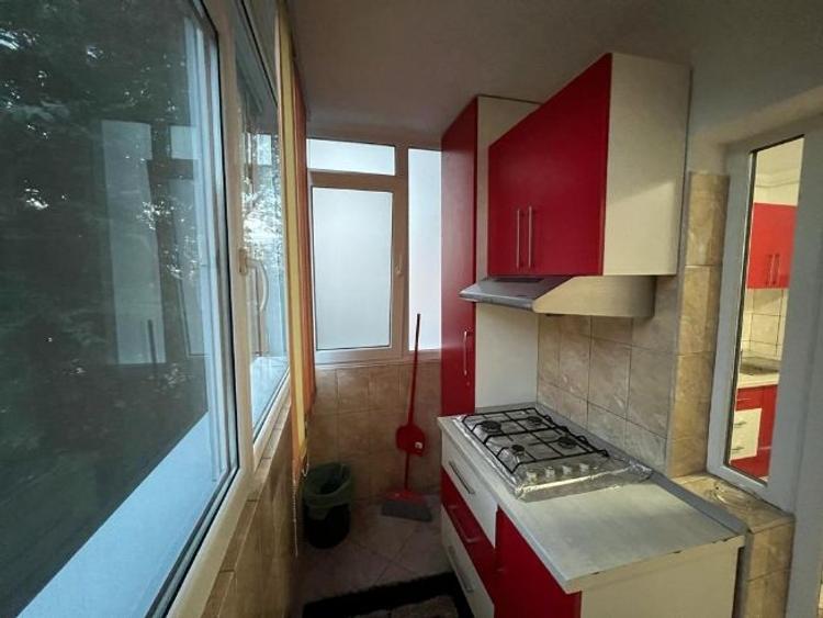 Apartament cu 3 camere decomandat în Faleza Nord