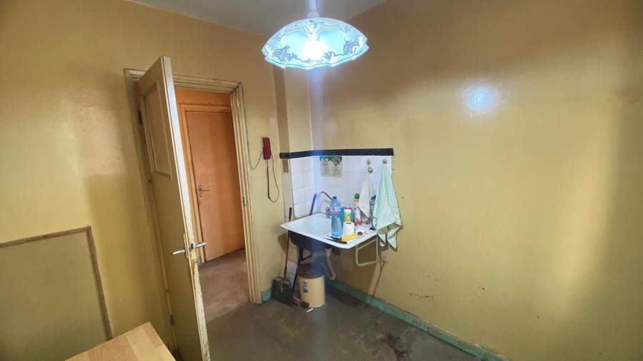 Apartament cu 2 camere semidecomandat în Iancului
