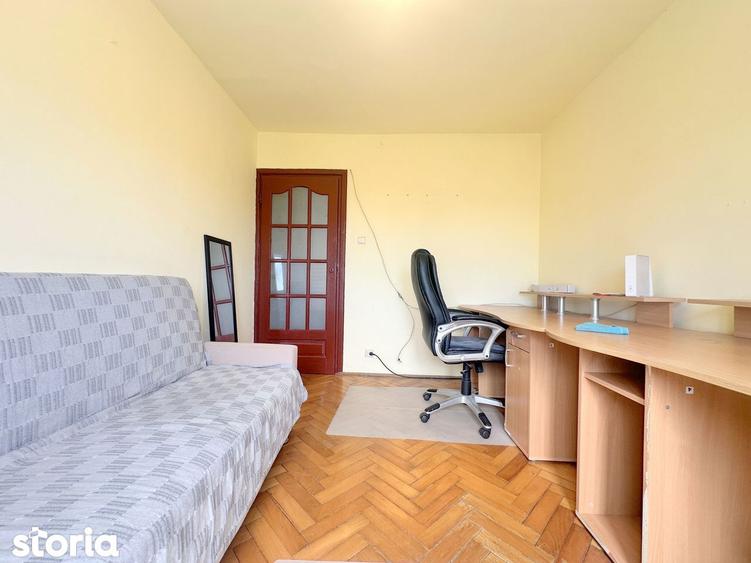 Apartament cu 3 camere de vanzare - Zona Soarelui - 7