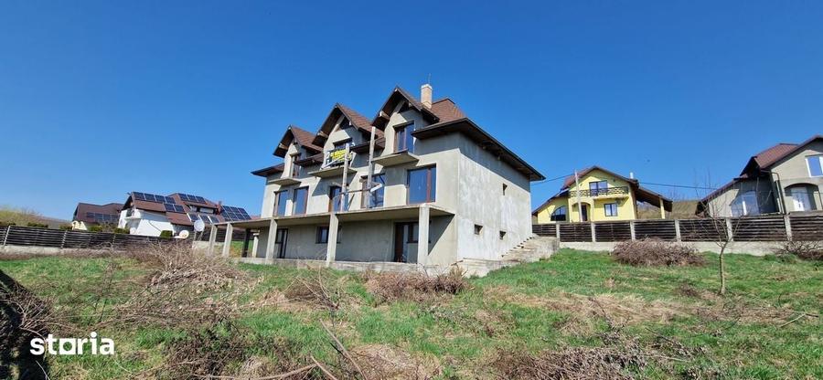 Casă cu 10 camere cu Teren 2700 Mp în Fălticeni