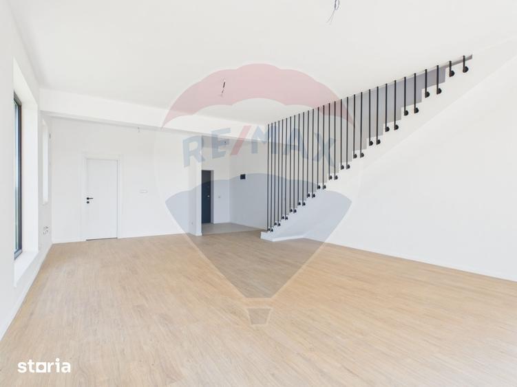Casă cu 4 camere cu Teren 271 Mp în Moara Vlăsiei