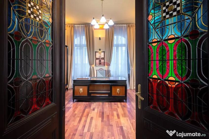 Apartament cu 3 camere decomandat în Centrul Istoric