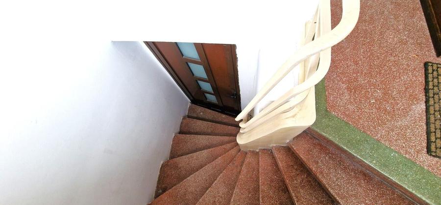 Apartament cu 3 camere semidecomandat, mobilat în Cișmigiu