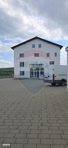 Spațiu comercial, de 650 mp, în Central