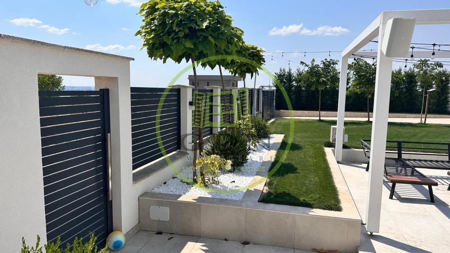 Casă individuală cu 4 camere cu Piscina în Cârcea