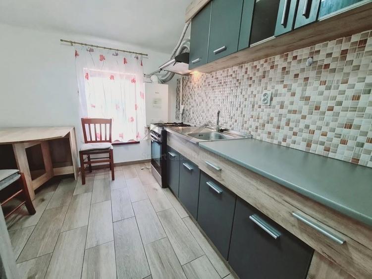 Apartament cu 2 camere decomandat în Tătărași