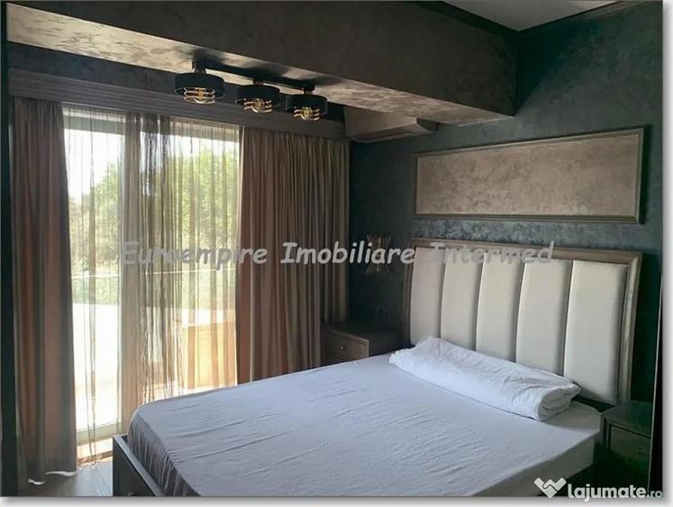 Apartament de vanzare cu 3 camere decomandat zona Mamaia - 2