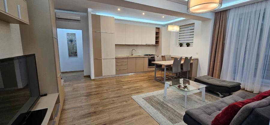 Apartament cu 2 camere semidecomandat în Floreasca