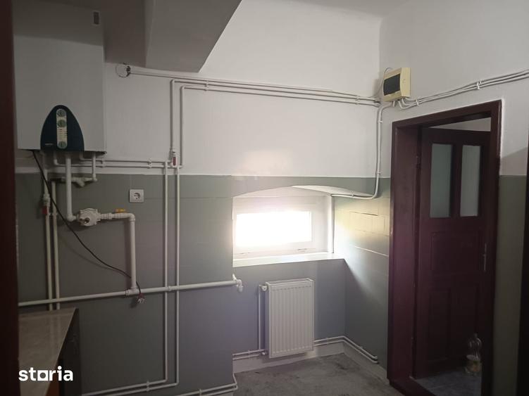 Spațiu comercial, de 165 mp, în Central
