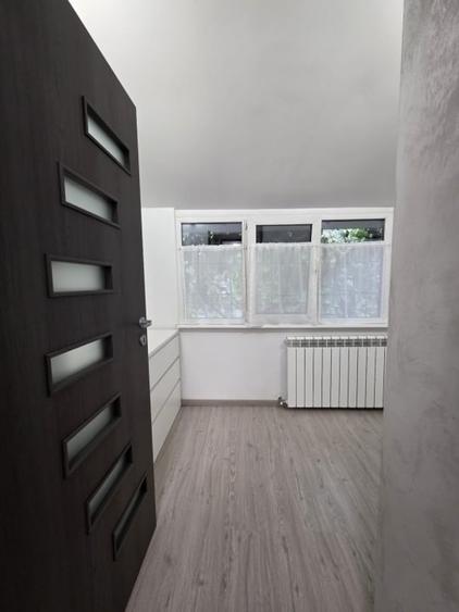 Apartament cu 2 camere decomandat în Podul de Fier