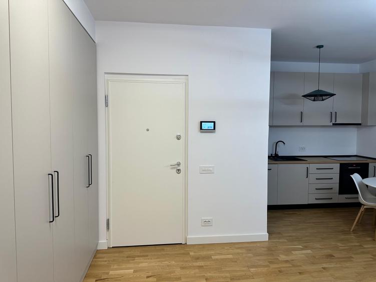 Apartament cu 2 camere semidecomandat în Pipera