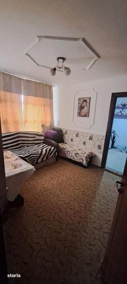 Apartament cu 3 camere în Valea Rosie
