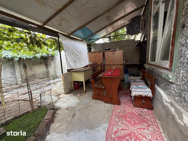 Casă cu 3 camere cu Teren 180 Mp în Vatra Luminoasă