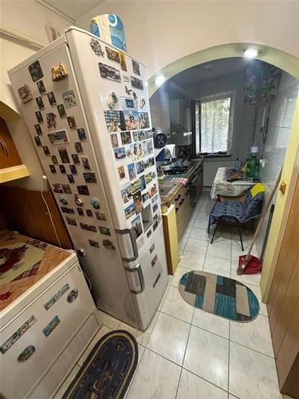 Apartament cu 3 camere decomandat în Sud