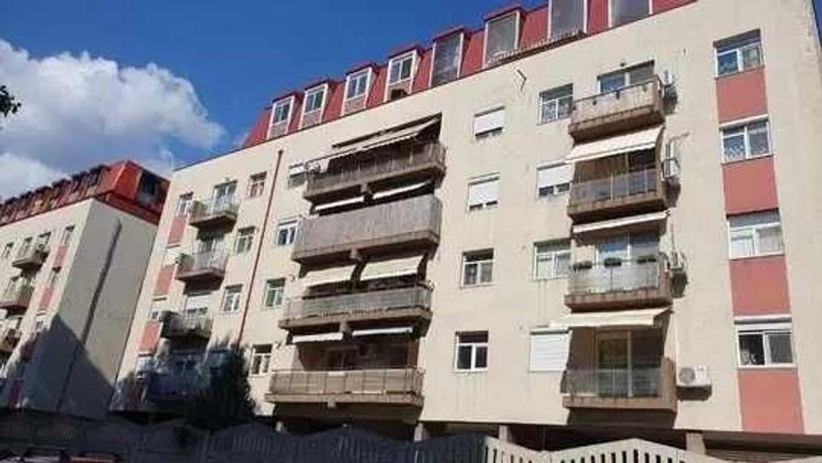Apartament cu 2 camere semidecomandat în 1 Decembrie 1918