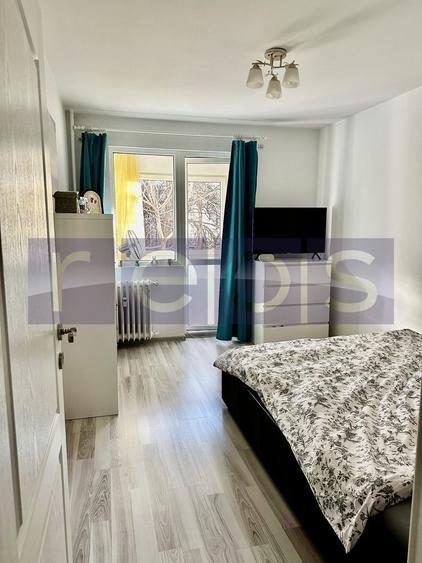Apartament cu 3 camere semidecomandat, mobilat în Titan