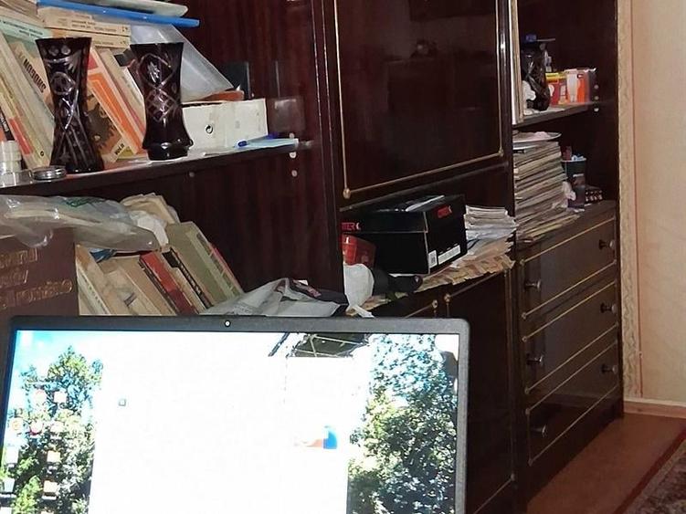 Apartament cu 3 camere semidecomandat, mobilat în Calea București