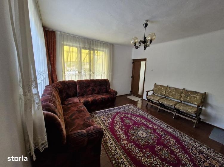 Casă cu 4 camere în Bedeciu
