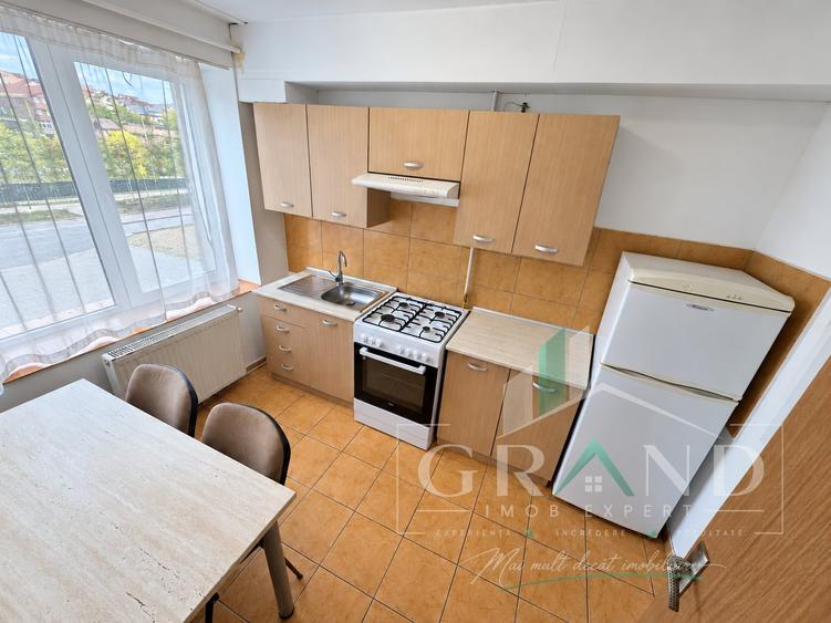 Apartament cu 2 camere semidecomandat, mobilat în Iris