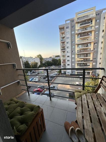 Apartament cu 2 camere decomandat în Titan