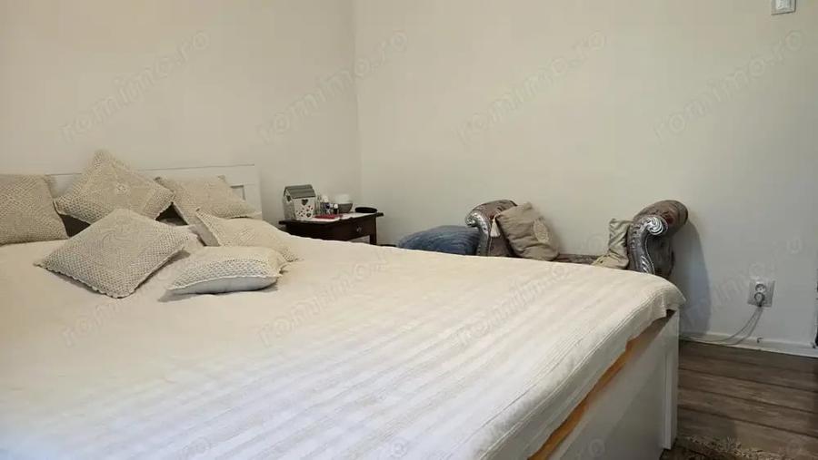 Apartament cu 3 camere decomandat în Zarand