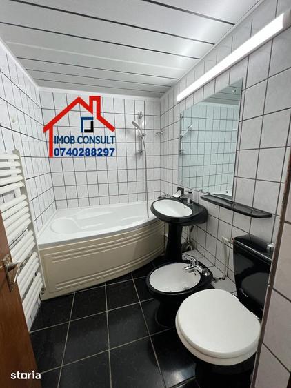Apartament cu 3 camere decomandat în 9 Mai