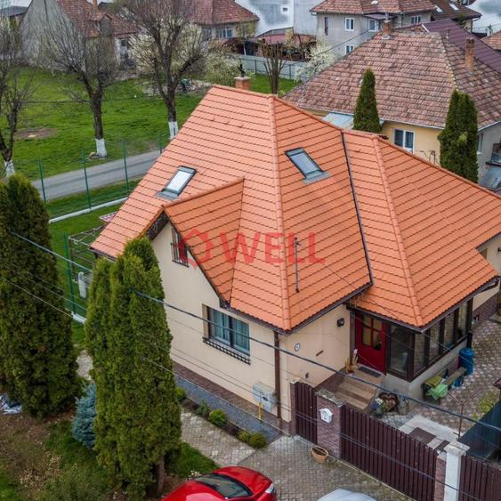 Casă individuală cu 6 camere cu Teren 250 Mp în Unirii
