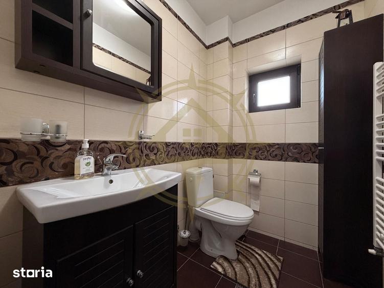 Casă cu 5 camere cu Teren 3247 Mp în Corbii Mari