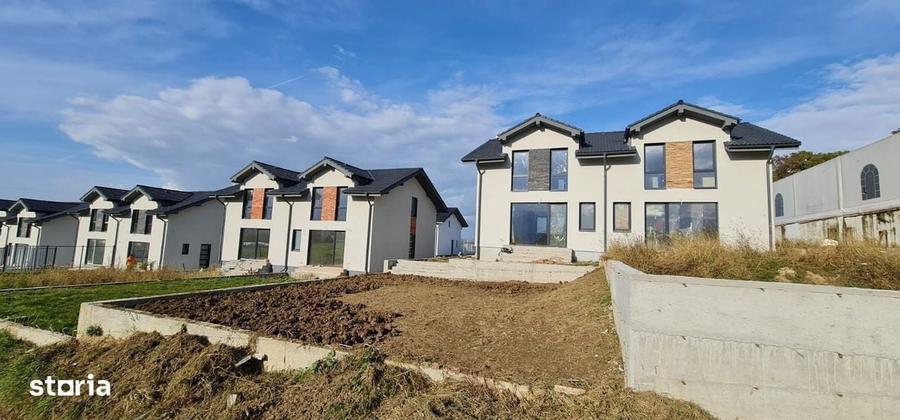Casă cu 4 camere cu Teren 265 Mp în Central