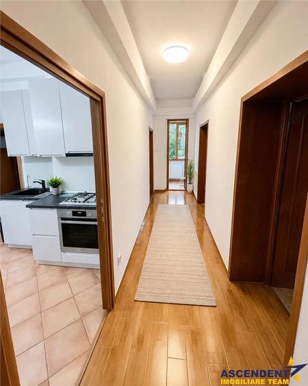 Apartament cu 2 camere decomandat în Centrul Istoric