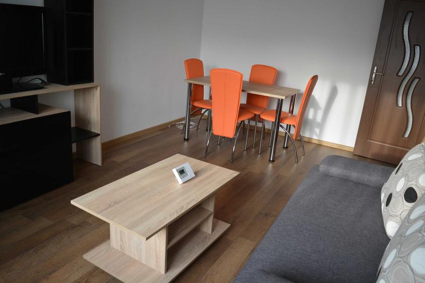 Apartament cu 3 camere decomandat în Fortuna