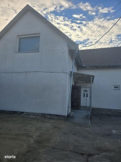 Casă cu 4 camere în Botiz