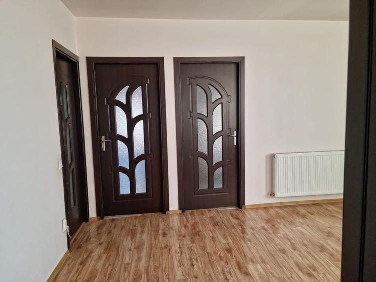 Casă cu 4 camere cu Teren 288 Mp în Central