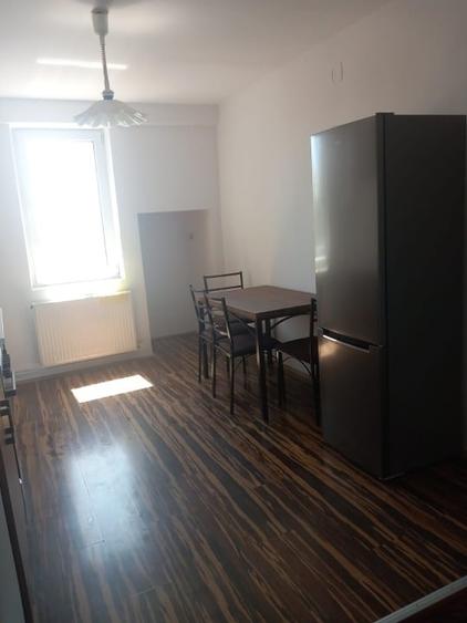 Apartament cu 3 camere decomandat în Gării