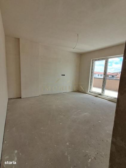 Apartament cu 4 camere în Florești
