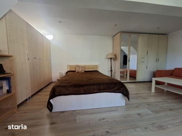 Casă cu 3 camere cu Teren 1600 Mp în Central