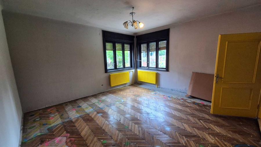 Casă cu 2 camere cu Teren 532 Mp în Mănăștur
