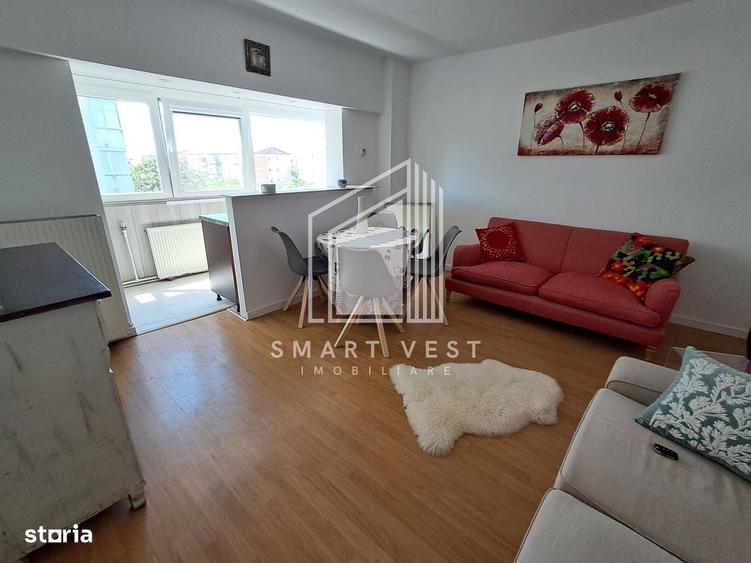 Apartament cu 3 camere decomandat în Careiului
